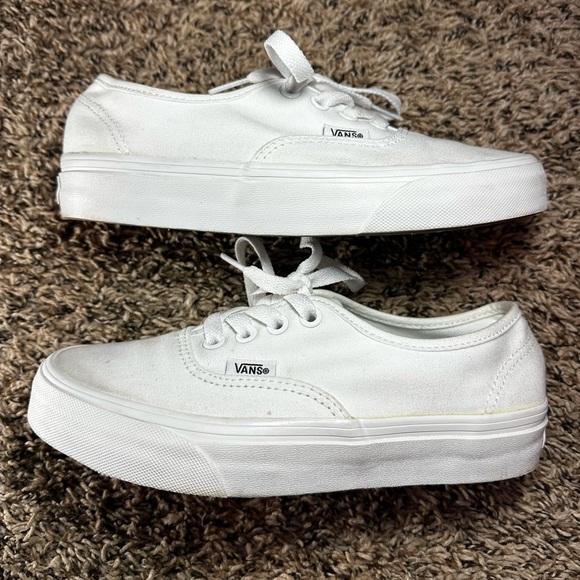 Vans Authentic Skate Shoes Women’s Size 5 White/White 751505 Canvas Sneakers - Picture 2 of 9